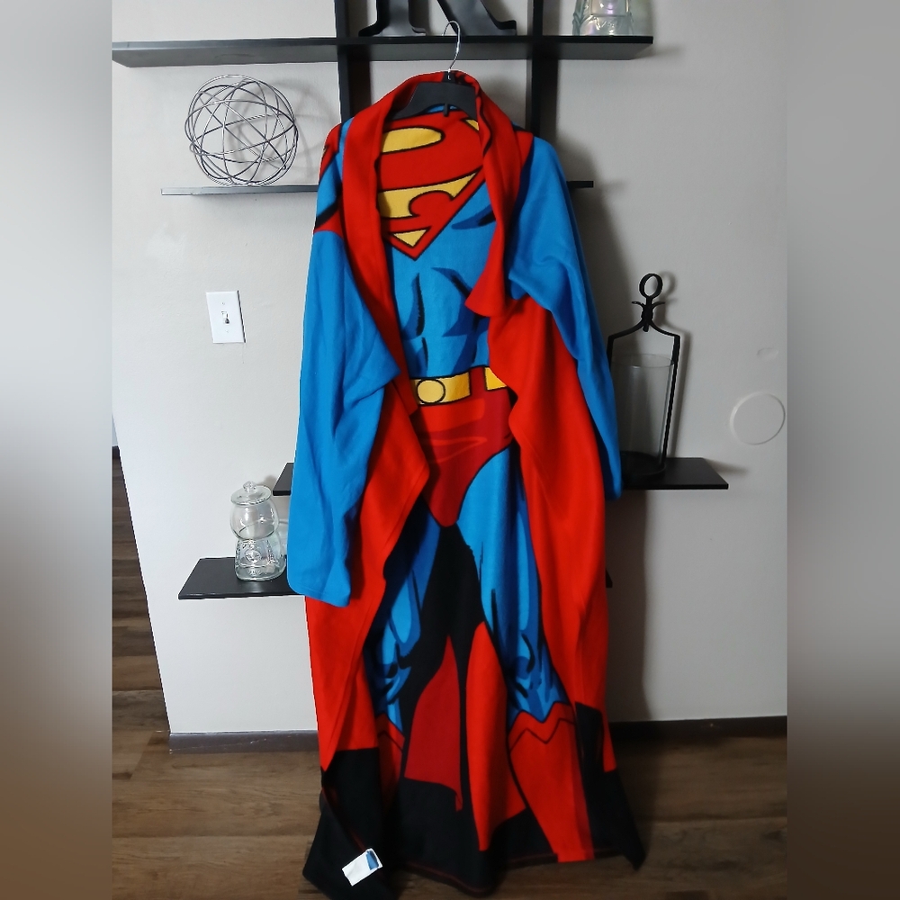 Extra Lg Superman Robe Blanket.